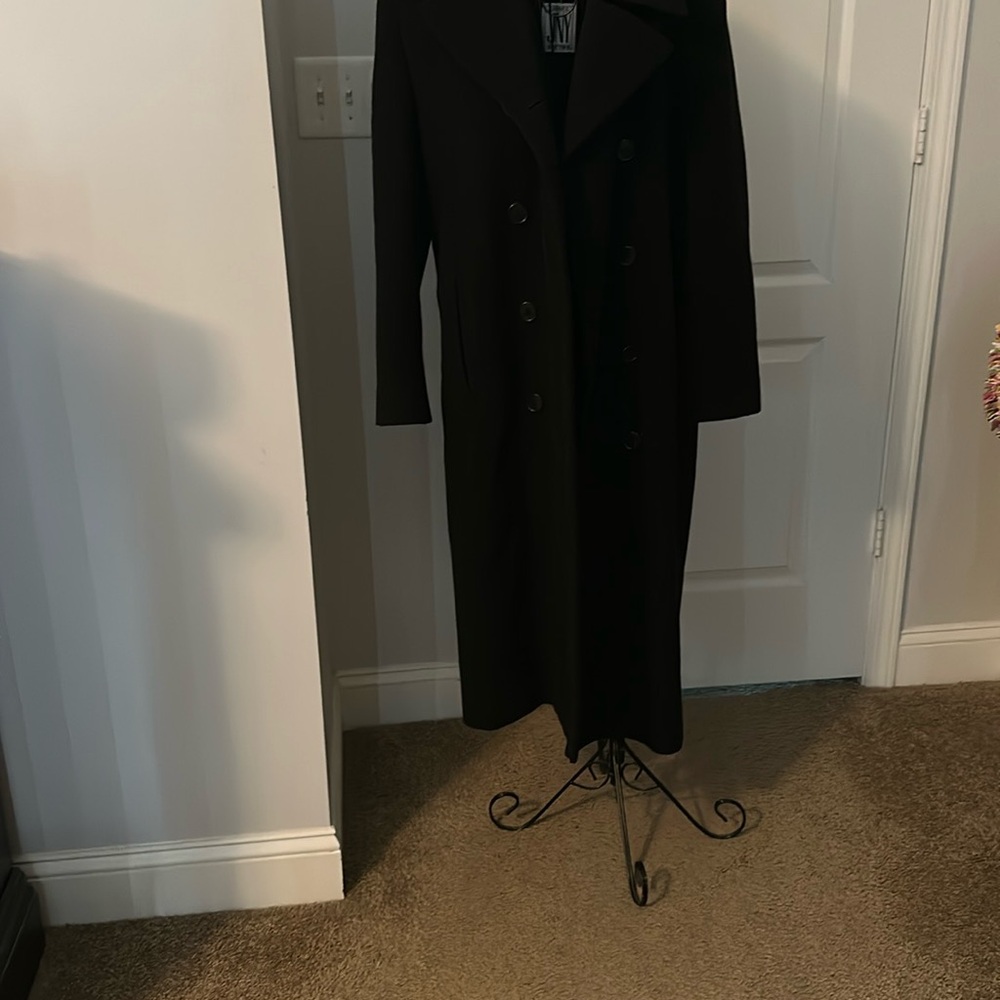 Womens’s Black Double-Breasted Coat
